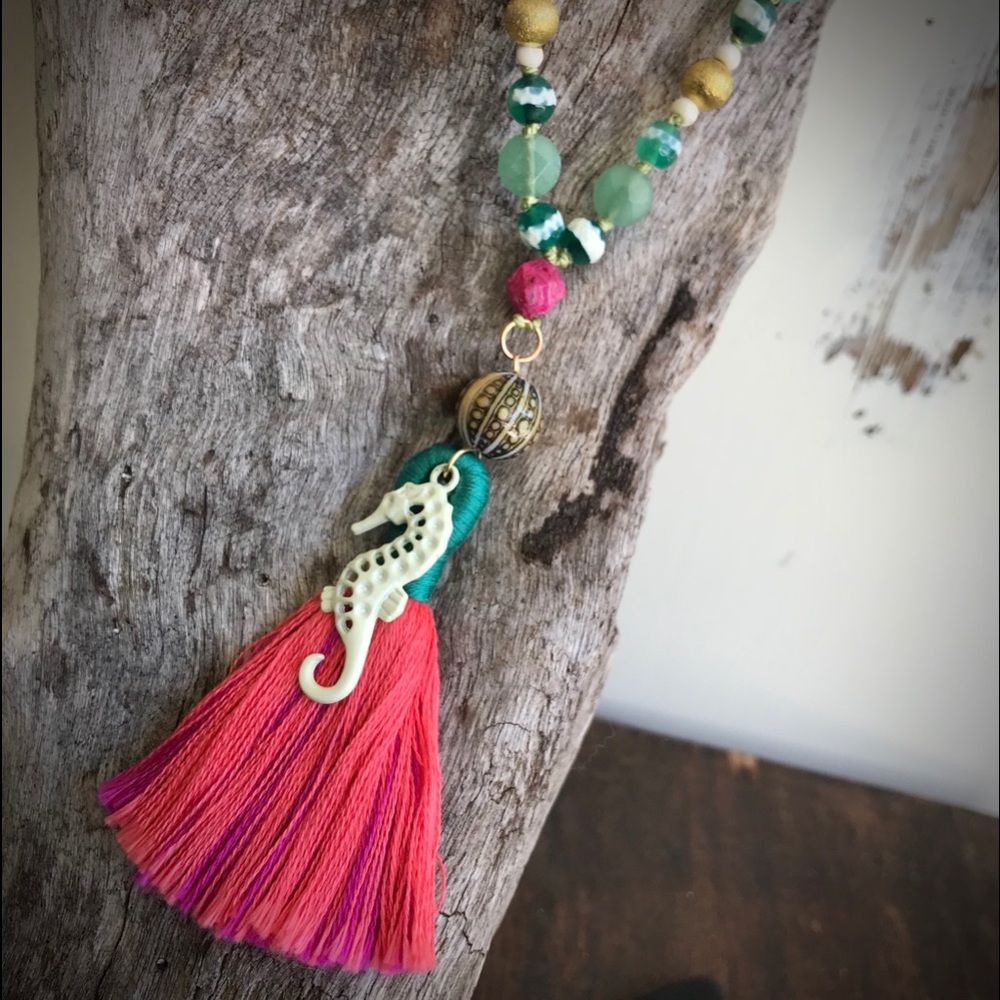 HAWAIIAN BETTY hand knotted, mala-style necklace